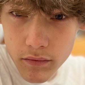 Meet your Posher, Tryone